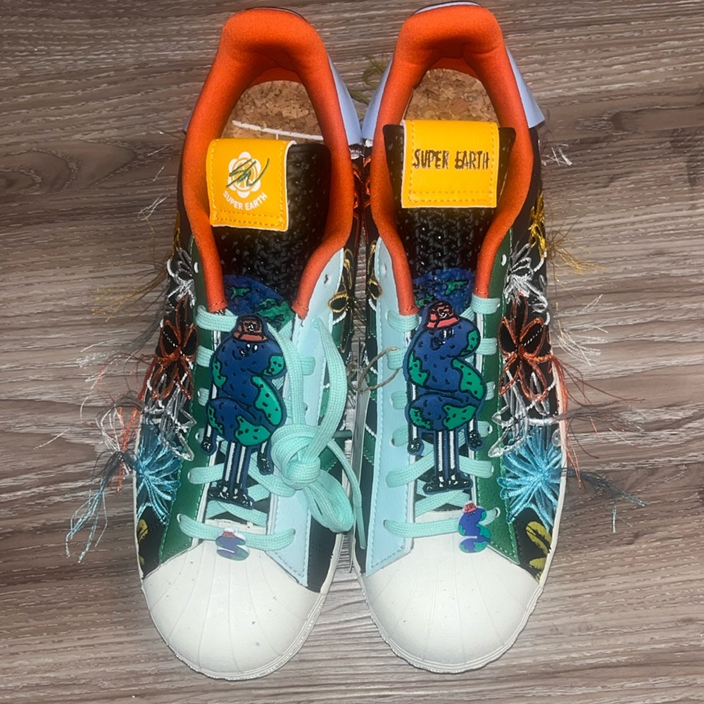 NWT! Adidas Superstar x Sean …super earth. US Sz 10